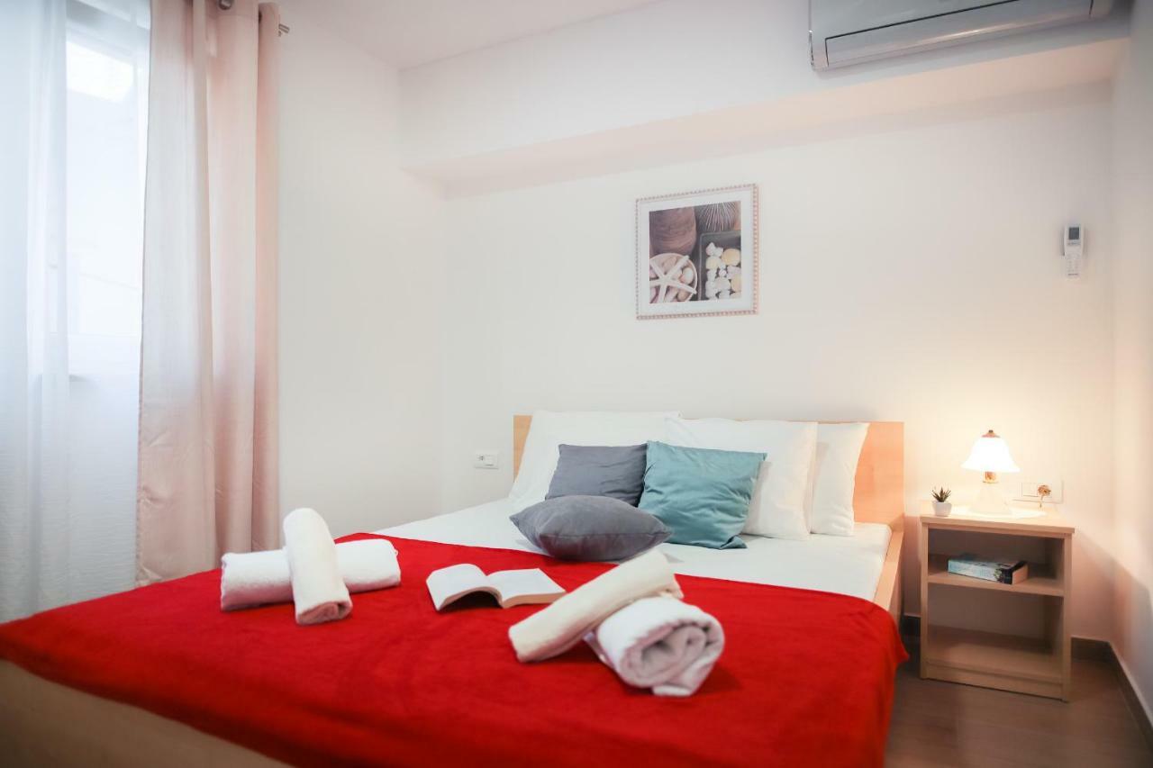 Apartments Relax Baška Voda Dış mekan fotoğraf