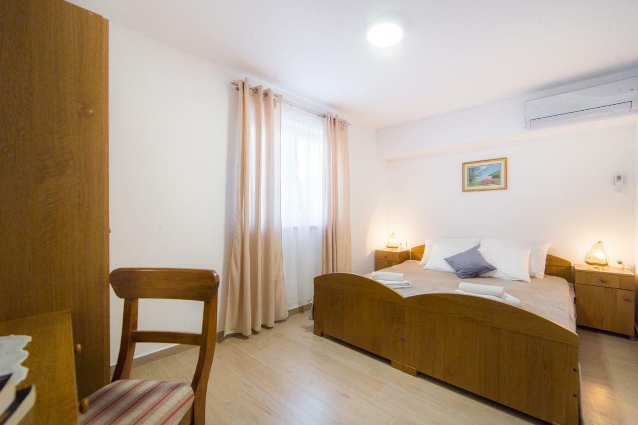 Apartments Relax Baška Voda Dış mekan fotoğraf