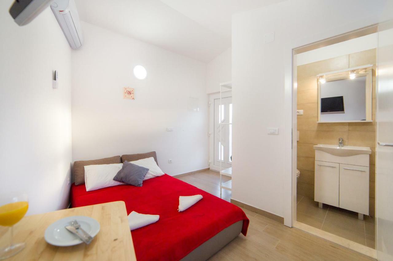 Apartments Relax Baška Voda Dış mekan fotoğraf