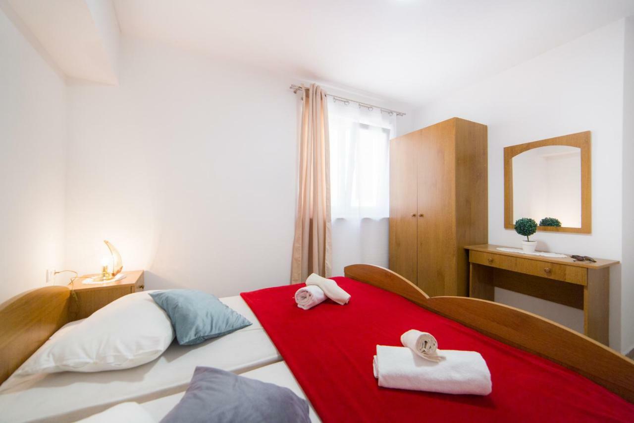Apartments Relax Baška Voda Dış mekan fotoğraf