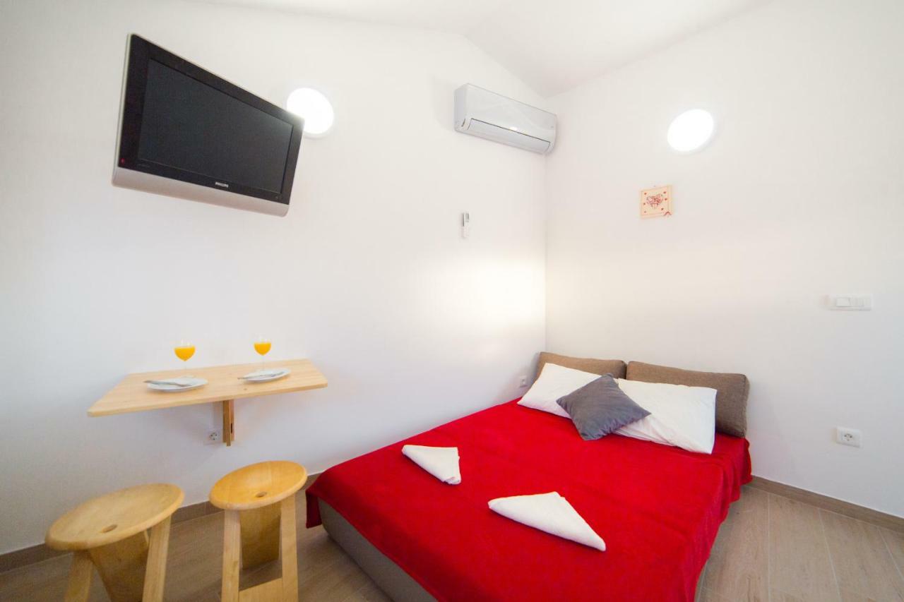 Apartments Relax Baška Voda Dış mekan fotoğraf