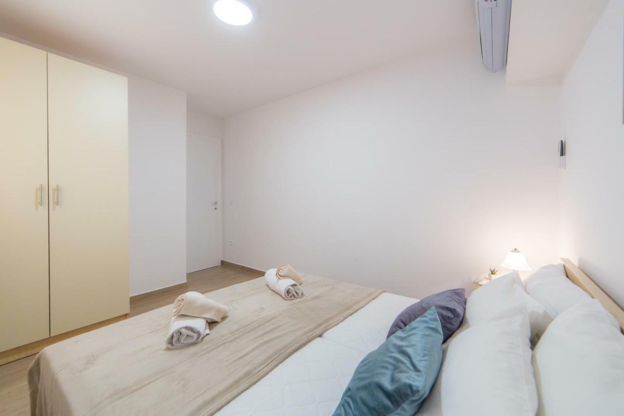 Apartments Relax Baška Voda Dış mekan fotoğraf